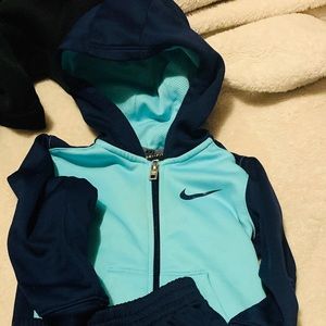 Nike set 2T